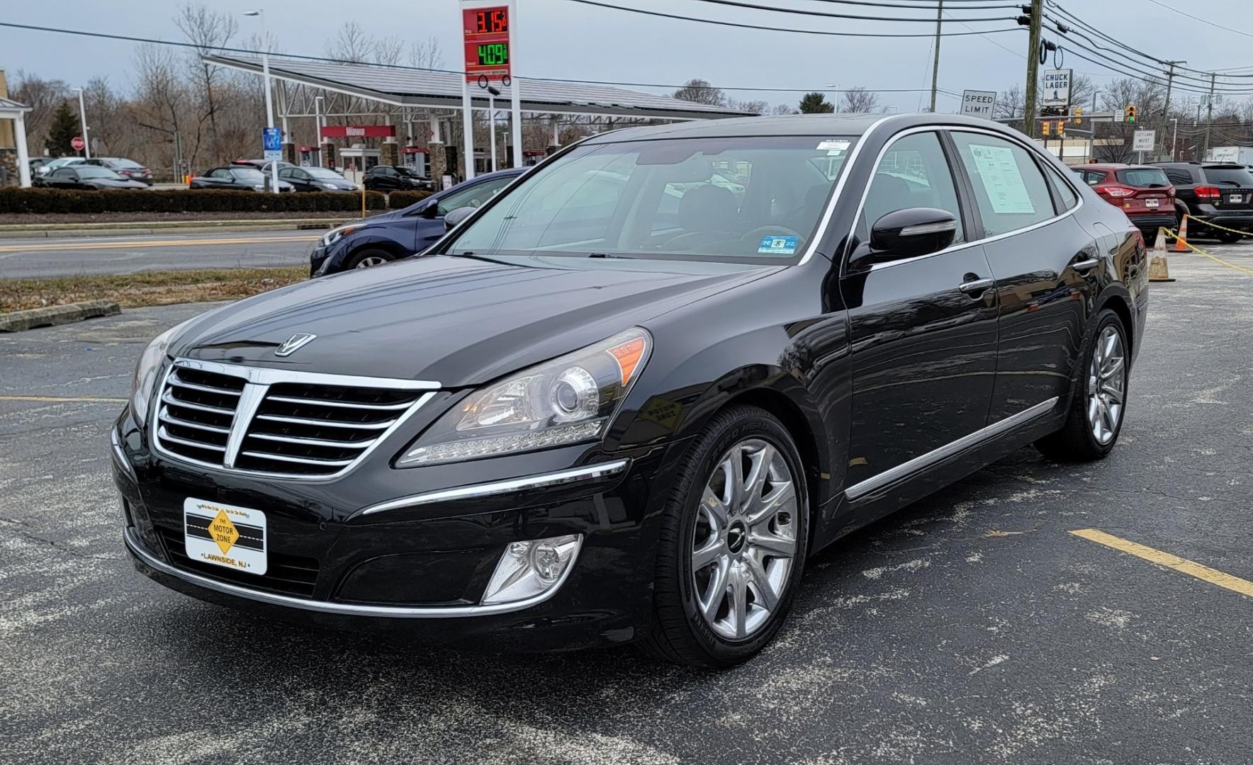 2011 BLACK /Black Leather Hyundai Equus 4dr Sdn Ultimate (KMHGH4JF5BU) with an V8, 4.6 Liter engine, Automatic transmission, located at 341 N White Horse Pike, Lawnside, NJ, 08045, (856) 262-9500, 39.855621, -75.027451 - ThIS 2011 Hyundai Equus comes standard with stability and traction control, antilock brakes, electronic seatbelt pre-tensioners, active front head restraints, a lane-departure warning system, front and rear parking sensors, a rearview camera, a driver-side knee airbag, front and rear side airbags, a - Photo#1